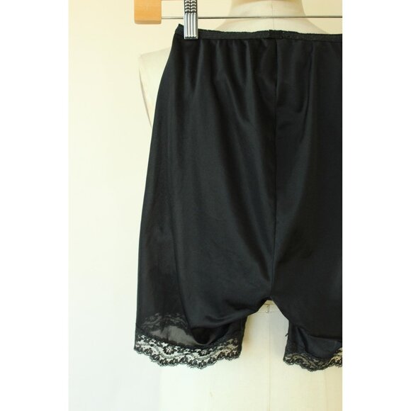 Vintage 1950s 1960s Tap Panty, Black Vasserette Jr by Munsingwear Nylon Size 7 - Picture 8 of 9